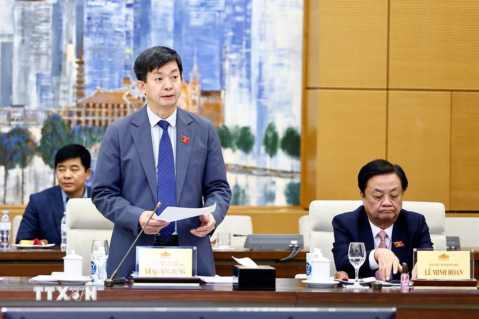 Tổng thư ký Quốc hội, Chủ nhiệm Văn phòng Quốc hội Lê Quang Tùng phát biểu.(Ảnh: Doãn Tấn/TTXVN)