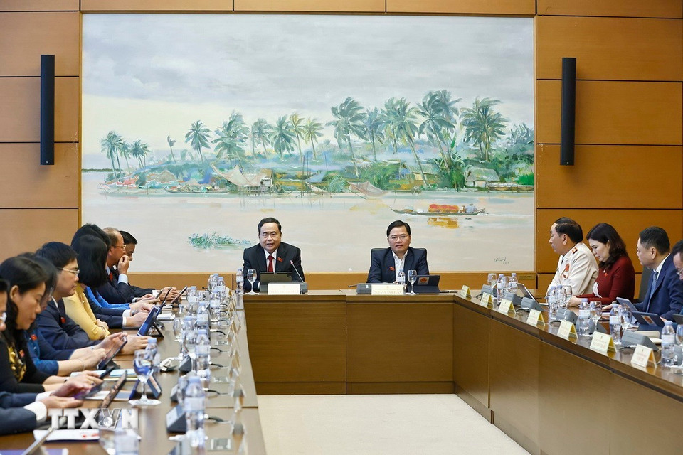 Chủ tịch Quốc hội Trần Thanh Mẫn, đại biểu Quốc hội tỉnh Hậu Giang phát biểu. (Ảnh: Doãn Tấn/TTXVN)