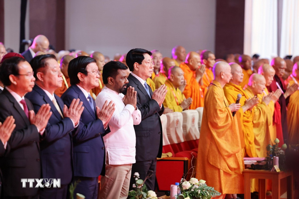 Chủ tịch nước Lương Cường và đại biểu dự Lễ khai mạc Đại lễ Phật đản Liên hợp quốc - Vesak 2025. (Ảnh: Lâm Khánh/TTXVN)