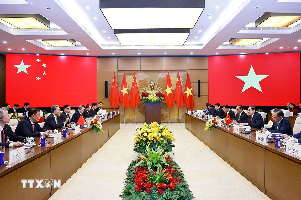 Chủ tịch Quốc hội Trần Thanh Mẫn hội đàm với Ủy viên trưởng Nhân đại toàn quốc Trung Quốc Triệu Lạc Tế. (Ảnh: Doãn Tấn/TTXVN)