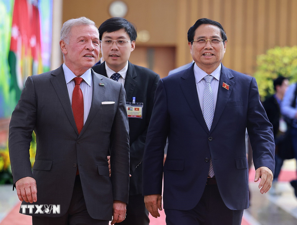Thủ tướng Phạm Minh Chính hội kiến Quốc vương Jordan Abdullah II Ibn Al Hussein. (Ảnh: Dương Giang/TTXVN)