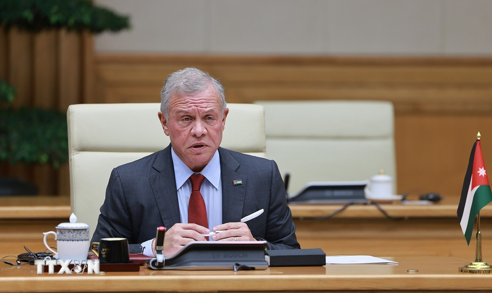Quốc vương Jordan Abdullah II Ibn Al Hussein phát biểu tại cuộc hội kiến Thủ tướng Phạm Minh Chính. (Ảnh: Dương Giang/TTXVN)