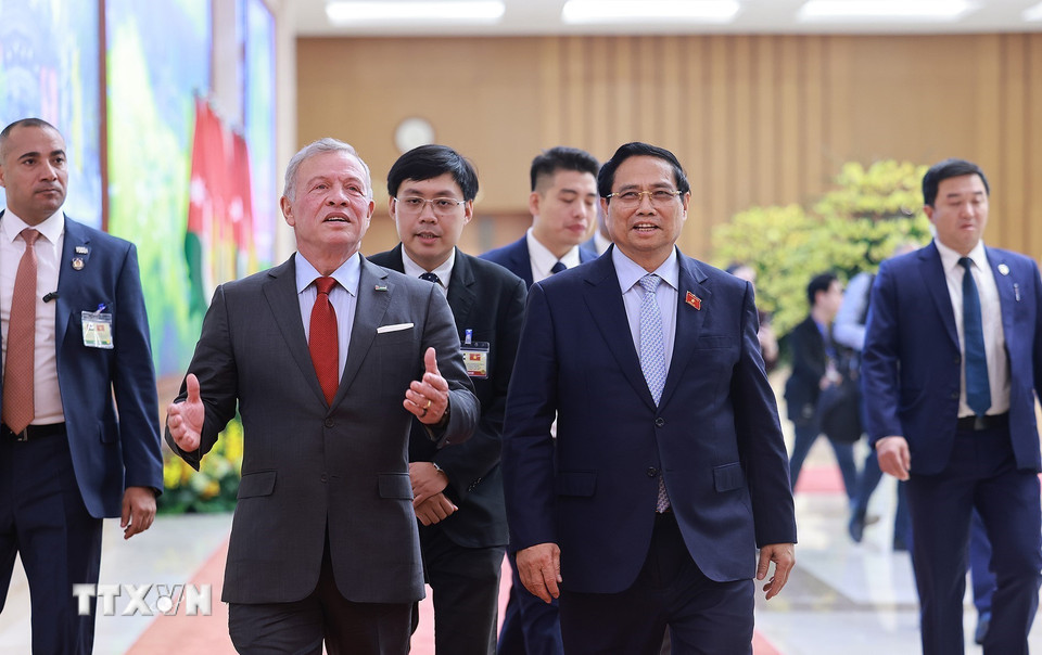 Thủ tướng Phạm Minh Chính hội kiến Quốc vương Jordan Abdullah II Ibn Al Hussein. (Ảnh: Dương Giang/TTXVN)
