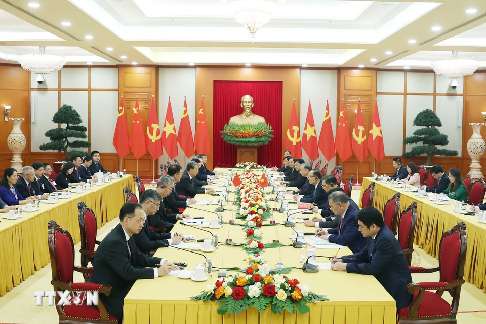 Tổng Bí thư Tô Lâm tiếp Ủy viên trưởng Nhân đại toàn quốc Trung Quốc Triệu Lạc Tế. (Ảnh: Thống Nhất/TTXVN)