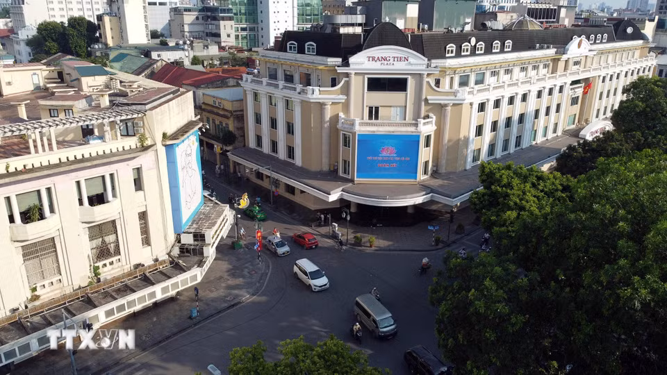 Khu vực ngã 4 Tràng Tiền-Hàng Khay-Hàng Bài-Đinh Tiên Hoàng ngày nay. (Ảnh: Huy Hùng/TTXVN)