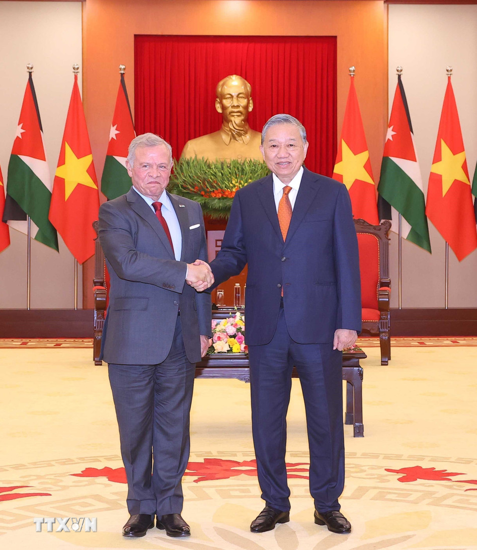 Tổng Bí thư Tô Lâm tiếp Quốc vương Jordan Abdullah II Ibn Al Hussein. (Ảnh: Văn Điệp/TTXVN)