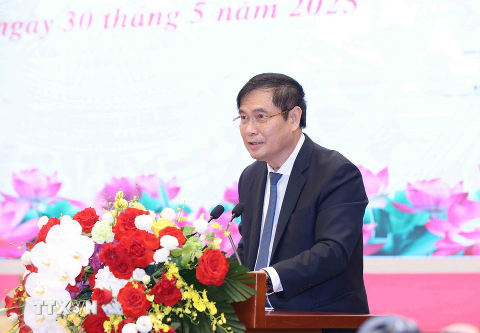 Đồng chí Phan Xuân Thuỷ, Phó Trưởng Ban Tuyên giáo và Dân vận Trung ương phát biểu tại hội thảo. (Ảnh: Phương Hoa/TTXVN)