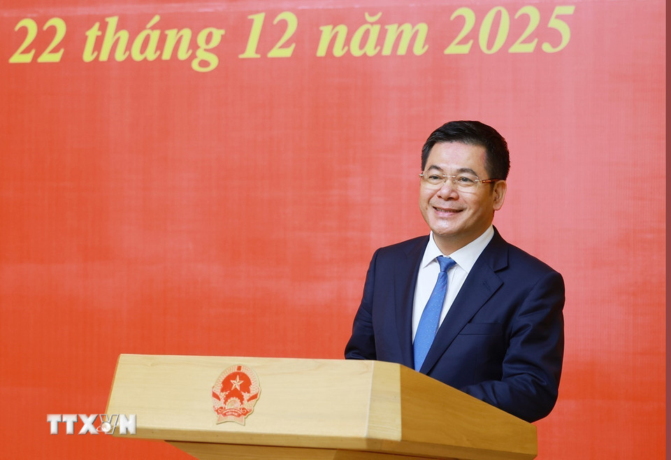 Đồng chí Nguyễn Hồng Diên, Ủy viên Trung ương Đảng, Phó Bí thư Chuyên trách Đảng ủy Quốc hội phát biểu. (Ảnh: Dương Giang/TTXVN)