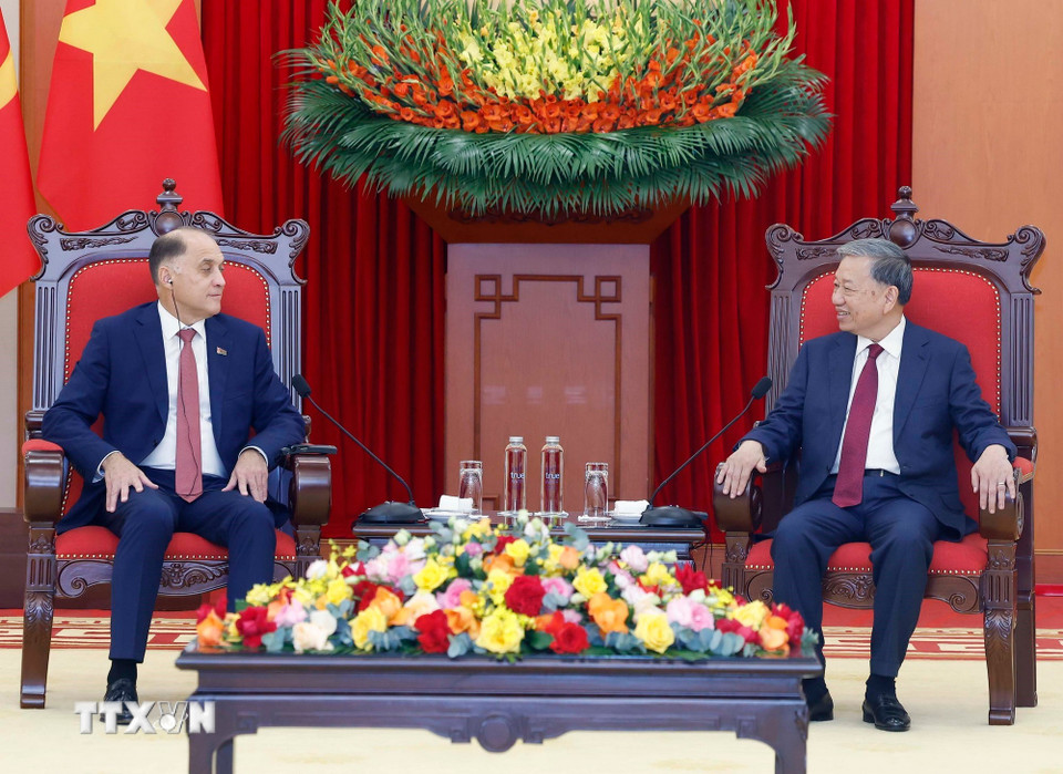 Tổng Bí thư Tô Lâm tiếp Thư ký Hội đồng An ninh quốc gia Belarus Volfovich Aleksandr Grigorievich. (Ảnh: Thống Nhất/TTXVN)