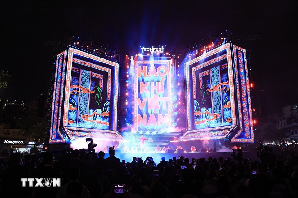 Tiết mục văn nghệ trong lễ khai mạc. (Ảnh: Tuấn Anh/TTXVN)