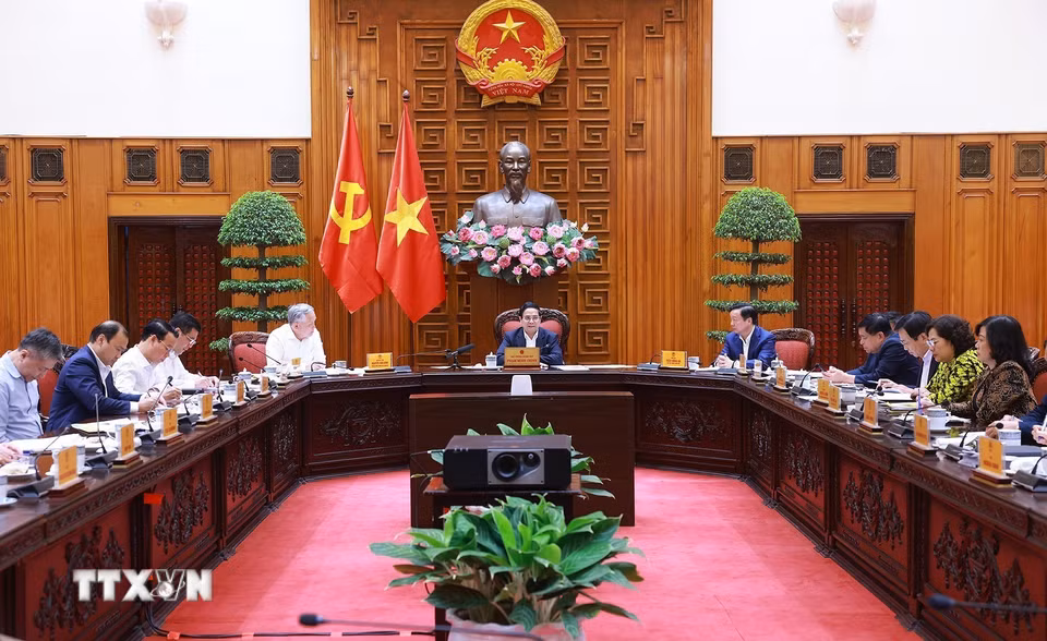 Thủ tướng Phạm Minh Chính chủ trì cuộc họp. (Ảnh: Dương Giang/TTXVN)