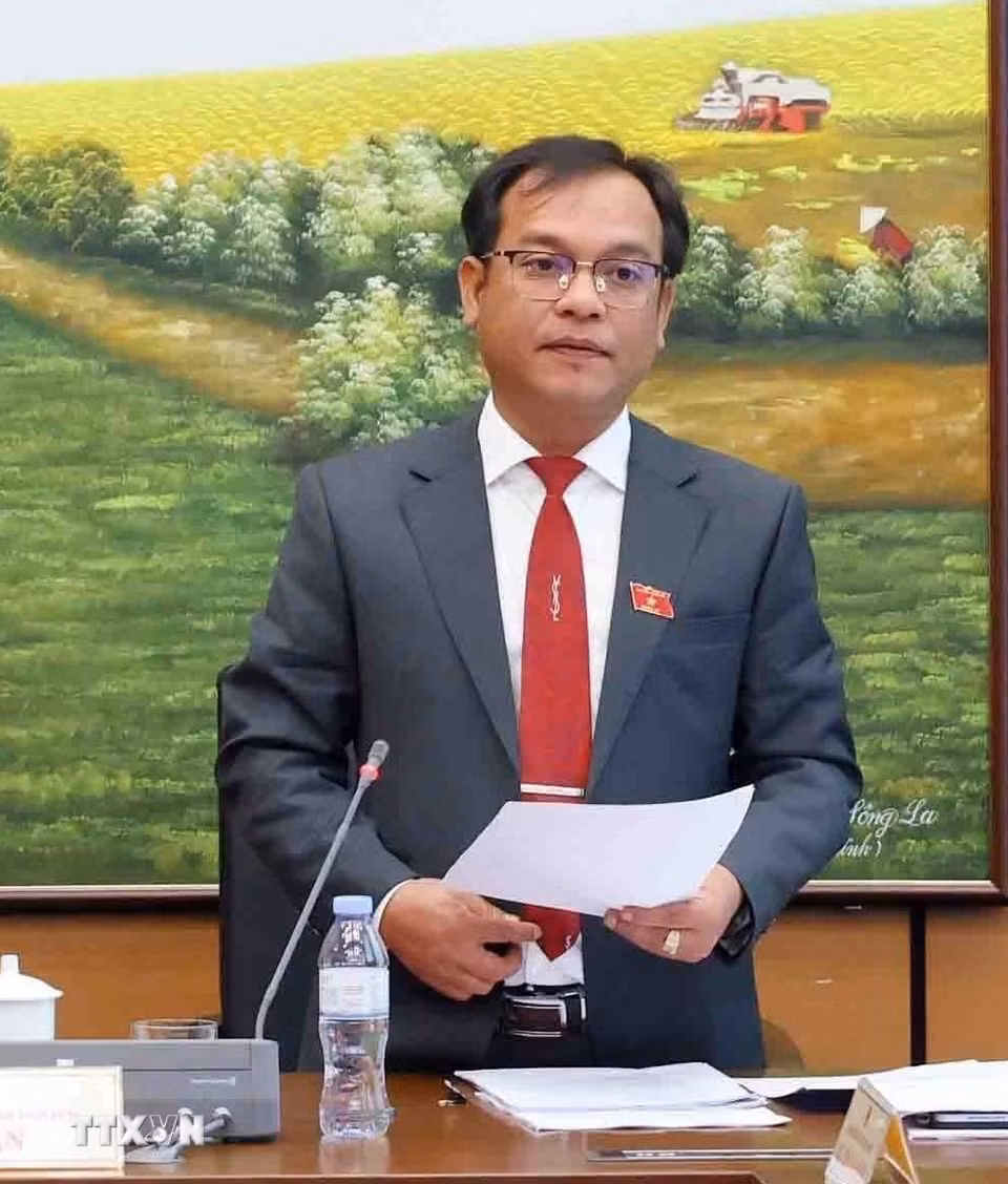 Ông U Huấn, Ủy viên dự khuyết Trung ương Đảng, Phó Bí thư Thường trực Tỉnh ủy, đại biểu Quốc hội khóa XV, giữ chức vụ Trưởng Đoàn đại biểu Quốc hội khóa XV tỉnh Quảng Ngãi. (Ảnh: Phạm Kiên/TTXVN)