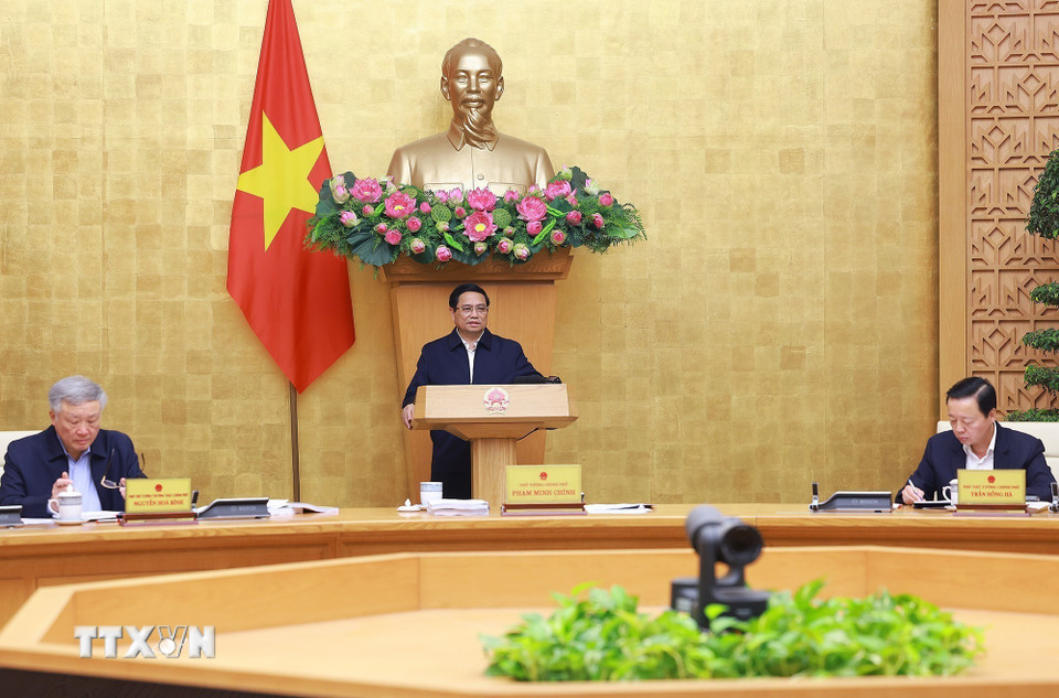 Thủ tướng Phạm Minh Chính chủ trì phiên họp Chính phủ chuyên đề về xây dựng pháp luật tháng 1/2025. (Ảnh: Dương Giang/TTXVN)