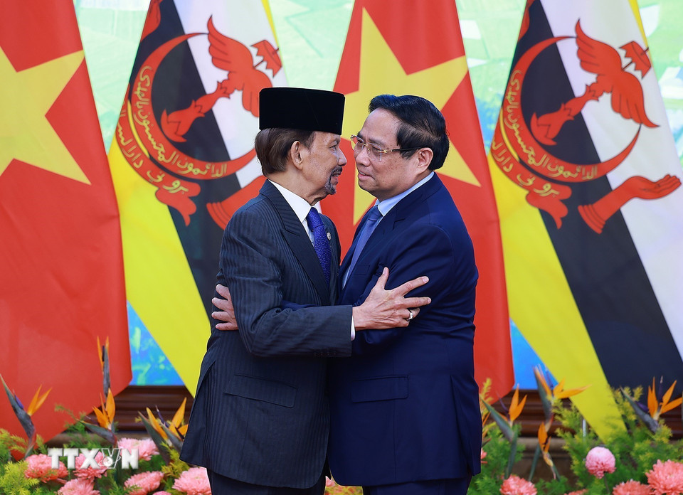 Thủ tướng Phạm Minh Chính hội kiến Quốc vương Brunei Darussalam Haji Hassanal Bolkiah. (Ảnh: Dương Giang/TTXVN)