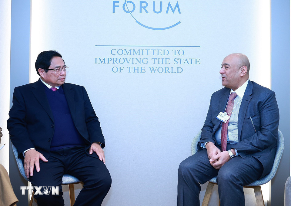 Thủ tướng Phạm Minh Chính gặp Tổng thư ký Hội đồng Hợp tác vùng Vịnh (GCC) Jasem Al Budaiwi. (Ảnh: Dương Giang/TTXVN)