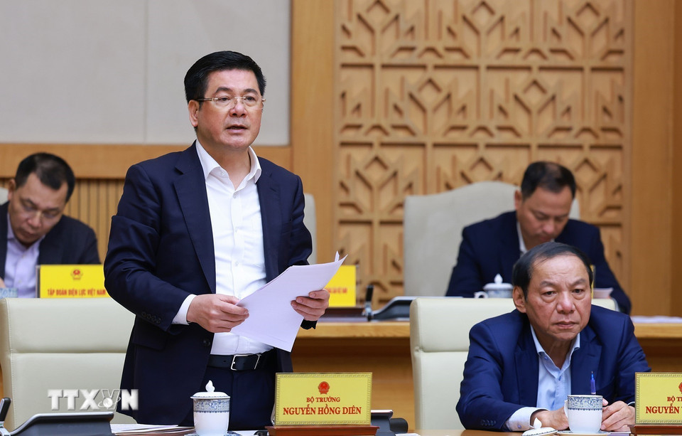 Bộ trưởng Bộ Công thương Nguyễn Hồng Diên phát biểu. (Ảnh: Dương Giang/TTXVN)