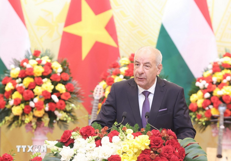 Tổng thống Hungary Sulyok Tamas phát biểu tại tiệc chiêu đãi. (Ảnh: Lâm Khánh/TTXVN)