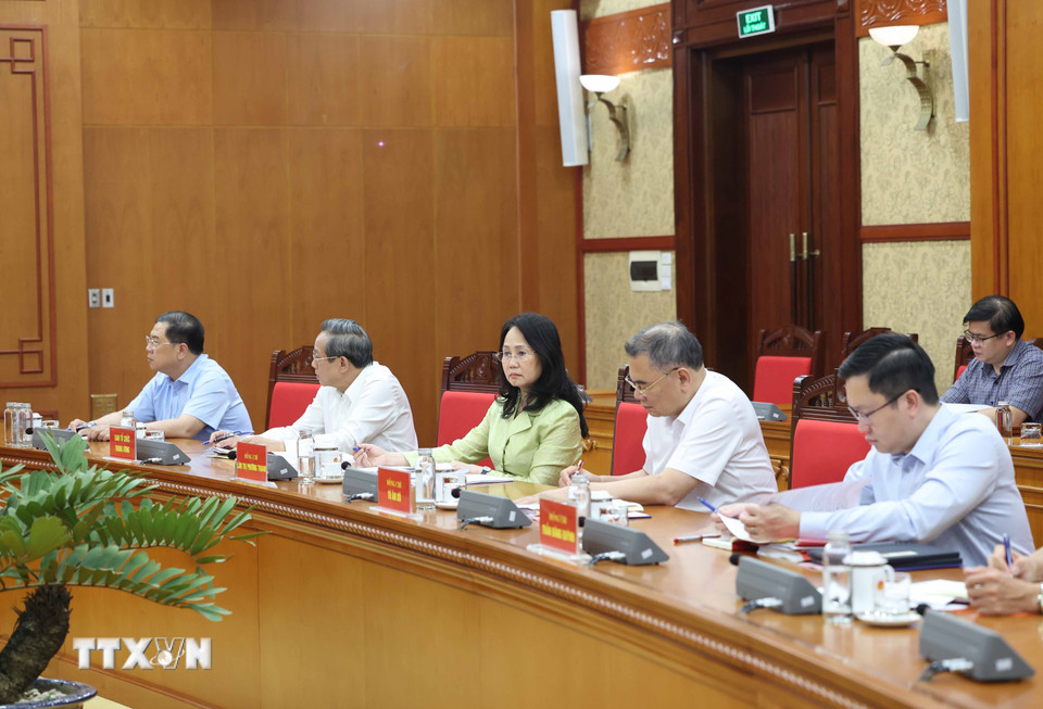 Các đại biểu tham dự buổi làm việc. (Ảnh: Thống Nhất/TTXVN)