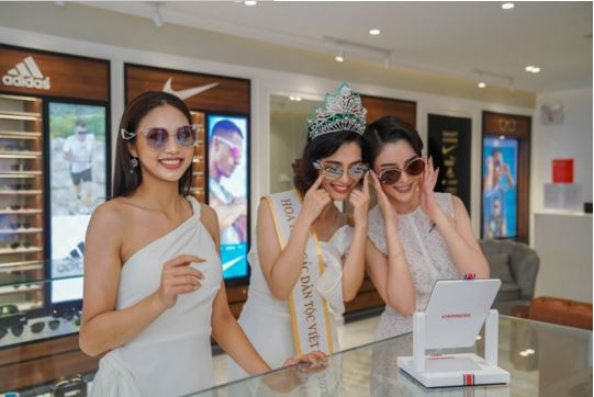 Các hoa hậu khám phá đại lộ shophouse NovaWorld Ho Tram ảnh 5