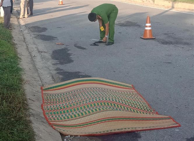 Hiện trường một vụ tai nạn. Ảnh minh họa. (Ảnh: Phước Ngọc/TTXVN) Quảng Nam: Liên tiếp xảy ra hai vụ tai nạn giao thông nghiêm trọng ảnh 1