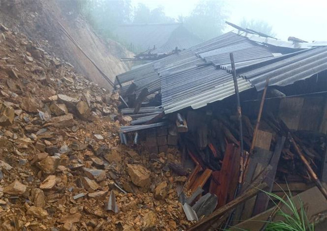 Tiếp tục thực hiện nghiêm Công điện, khắc phục hậu quả thiên tai ảnh 1