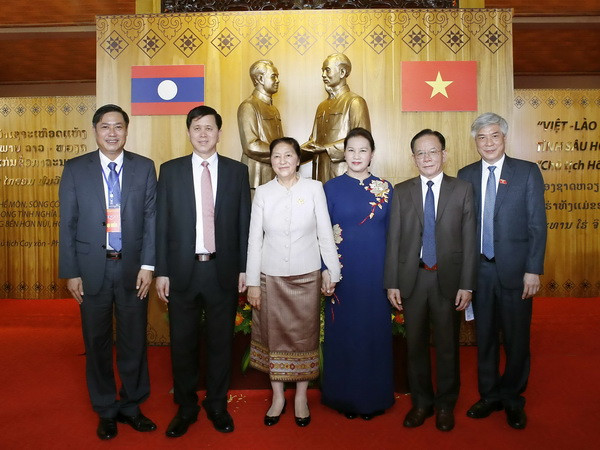 Chủ tịch Quốc hội Lào Pany Yathotou kết thúc chuyến thăm Việt Nam ảnh 1