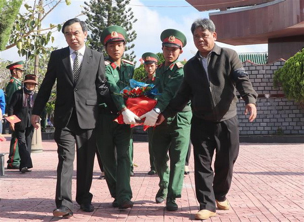 Gia Lai tổ chức lễ truy điệu và an táng 14 hài cốt liệt sỹ ảnh 1