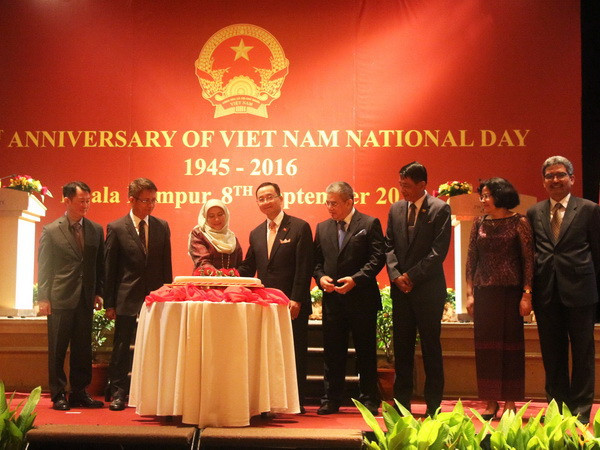 Đông đảo bạn bè dự lễ kỷ niệm Quốc khánh Việt Nam tại Malaysia ảnh 1