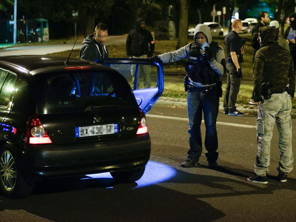 Pháp chặn đứng một vụ tấn công và triệt phá một nhóm khủng bố ảnh 1