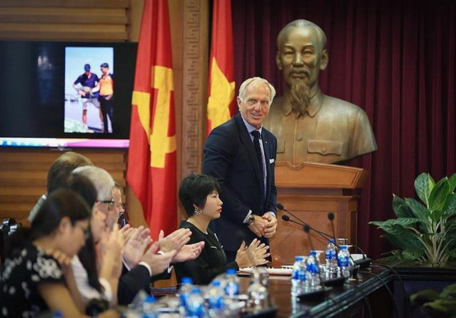 Tay golf huyền thoại Greg Norman làm Đại sứ Du lịch Việt Nam ảnh 2