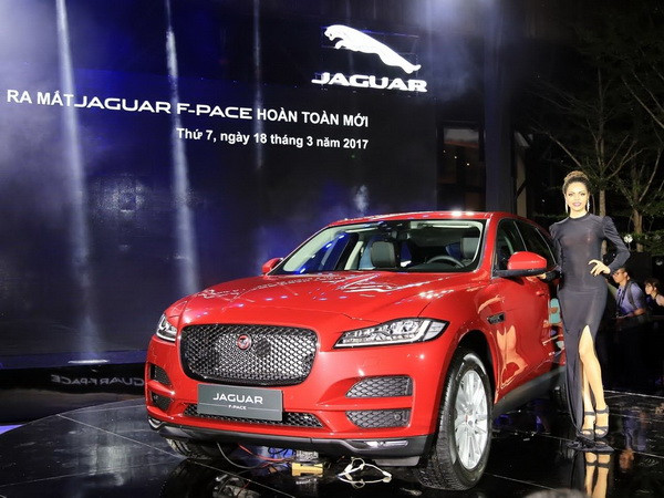 Xe SUV Jaguar F-Pace hoàn toàn mới có giá từ 3,59 tỷ đồng ảnh 1