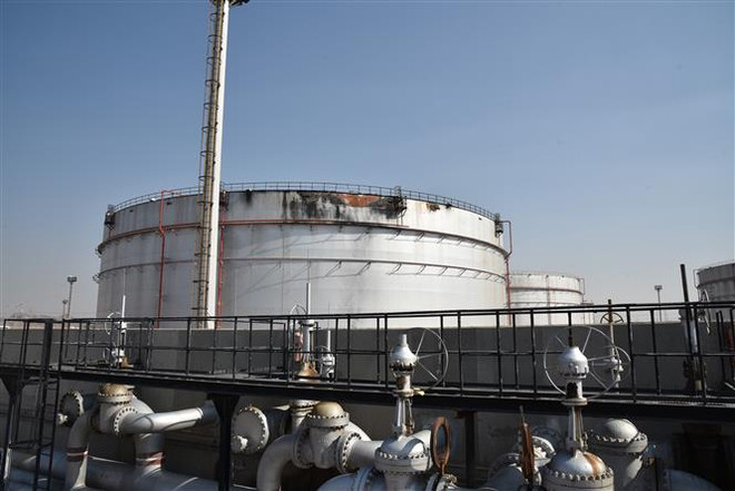 Lực lượng Houthi tấn công cơ sở lọc dầu của Saudi Arabia ảnh 1