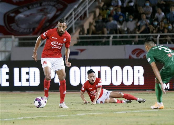 Trận derby TP.HCM: Diễn biến nhạt nhòa nhưng khép lại kịch tính ảnh 2