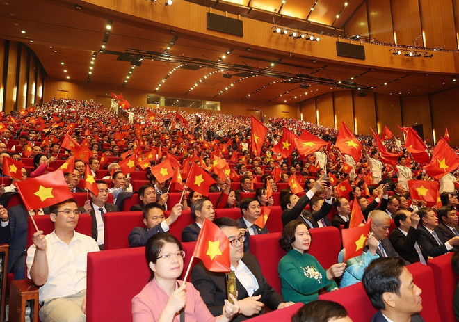 ttxvn_le ky niem 70 nam giai phong thu do (12).jpg