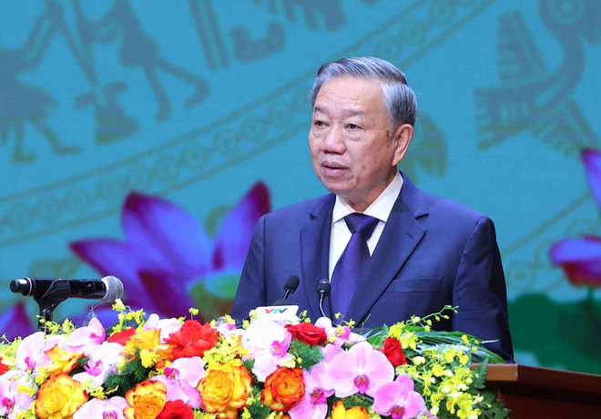 ttxvn_le ky niem 70 nam giai phong thu do (16).jpg