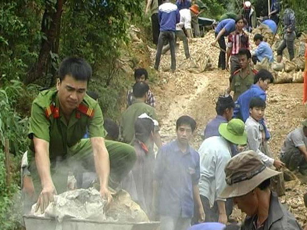 Sức trẻ góp phần thay đổi nông thôn vùng cao Lào Cai ảnh 1