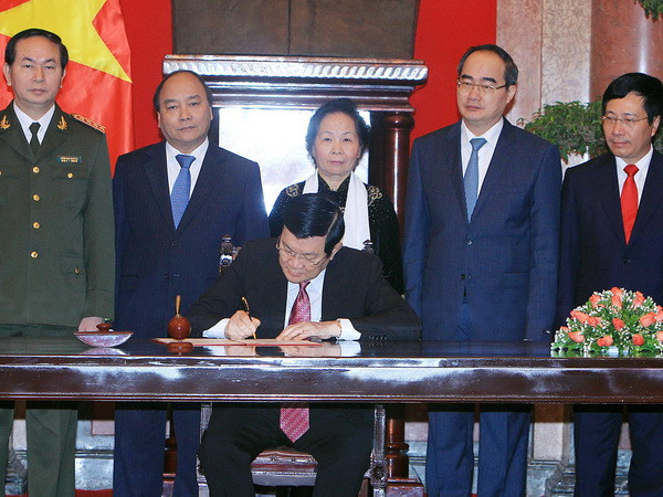 Công bố Hiến pháp nước Cộng hòa xã hội chủ nghĩa VN ảnh 1