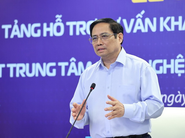 Thủ tướng dự lễ kết nối nền tảng hỗ trợ tư vấn khám, chữa bệnh từ xa ảnh 1