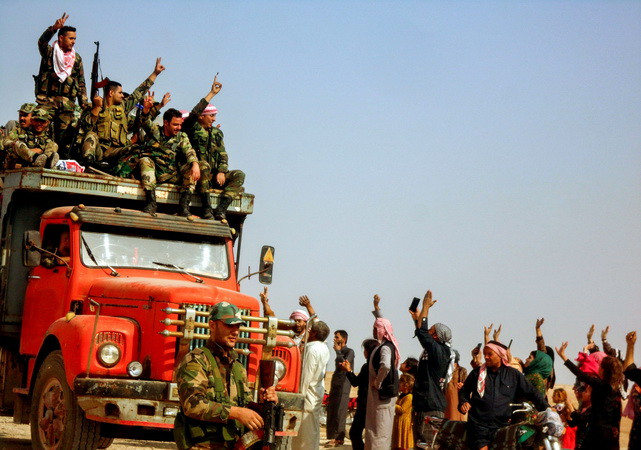 Lực lượng người Kurd bắt đầu rút khỏi khu vực biên giới Thổ Nhĩ Kỳ ảnh 1