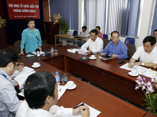 Bộ Y tế kiểm tra công tác phòng chống virus Ebola ở TP.HCM ảnh 1