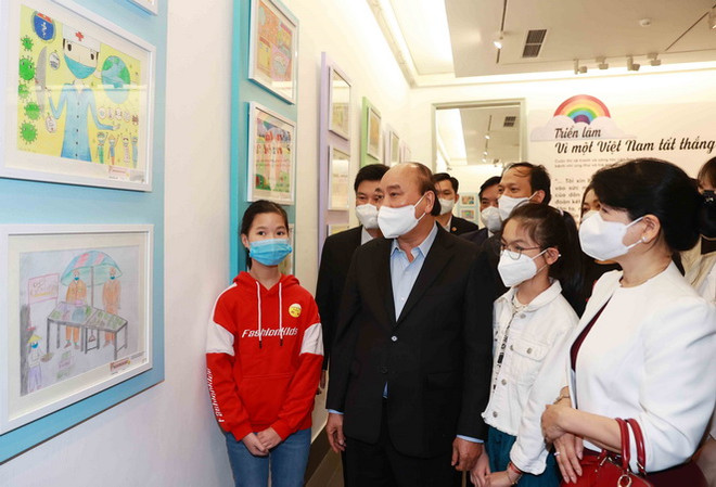 Chủ tịch nước gặp tác giả nhỏ tuổi cuộc thi Vì một Việt Nam tất thắng ảnh 3