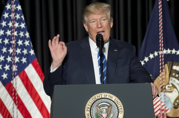 Một "trò đùa sắc lệnh" lạ lùng đang diễn ra trên đất Mỹ ảnh 1