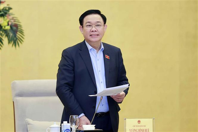 Chủ tịch Quốc hội Vương Đình Huệ phát biểu. (Ảnh: Doãn Tấn/TTXVN) Chủ tịch Quốc hội chủ trì cuộc làm việc về dự án Luật Hợp tác xã ảnh 1