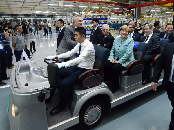 Kinh tế - chủ đề chính trong chuyến thăm Trung Quốc của bà Merkel ảnh 1