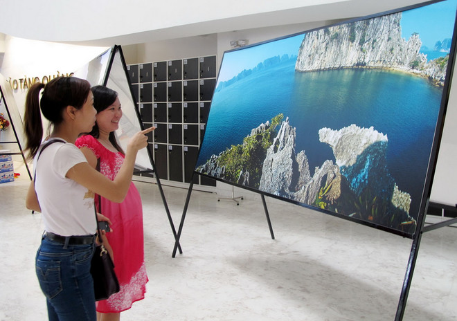 Triển lãm ảnh 20 năm Vịnh Hạ Long là Di sản thiên nhiên thế giới ảnh 2