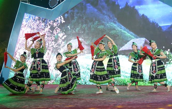 Khởi động chuỗi sự kiện chào mừng 120 năm du lịch Sa Pa ảnh 2