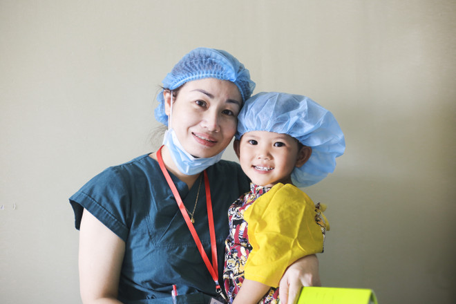 Facing the World: Hành trình mang lại nụ cười cho trẻ em thiếu may mắn ảnh 1