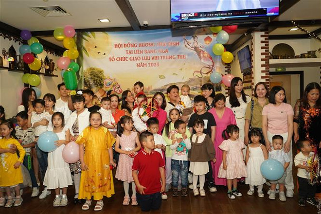 Thiếu nhi Việt Nam tại Liên bang Nga rộn ràng đón Tết Trung Thu ảnh 2