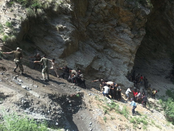 Nhiều người thiệt mạng và mất tích vì mưa bão và tai nạn ở Ấn Độ ảnh 2