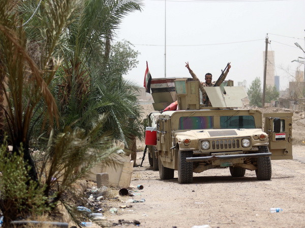 Iraq giải phóng thêm nhiều khu vực khỏi sự chiếm đóng của IS ảnh 1